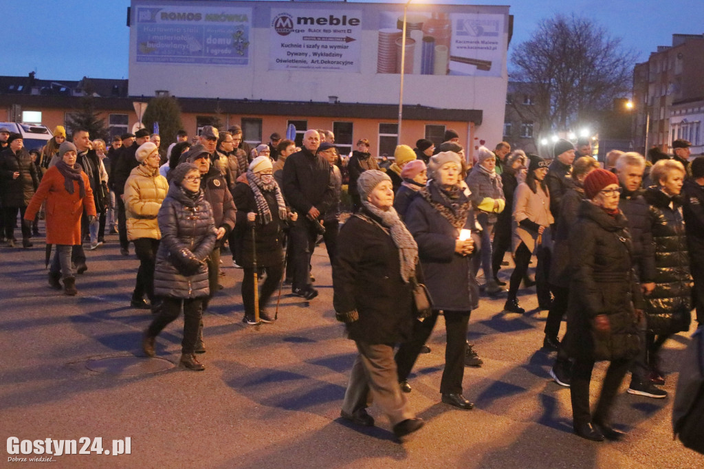 Drogi Krzyżowe w Gostyniu, Piaskach i Poniecu