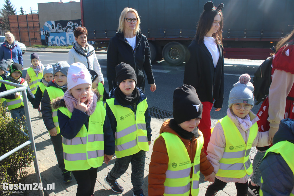 Zajączek dla przedszkolaków z MDM w Gostyniu