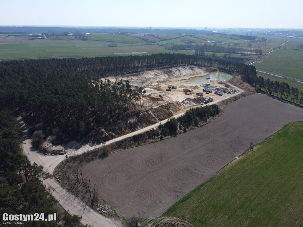 Pożar maszyny w żwirowni w Kunowie