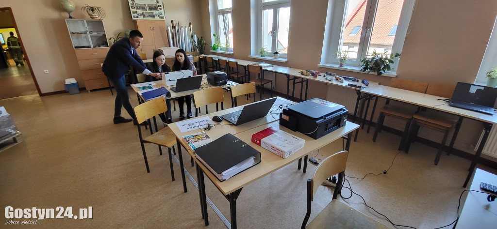 Postarali się bardzo. Drzwi Otwarte w ZSOiZ w Pogorzeli