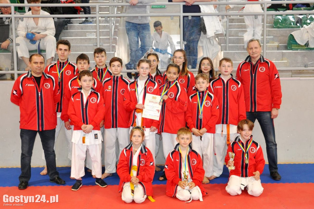 Zawodnicy TKKF Tęcza na Dragon Cup 2022