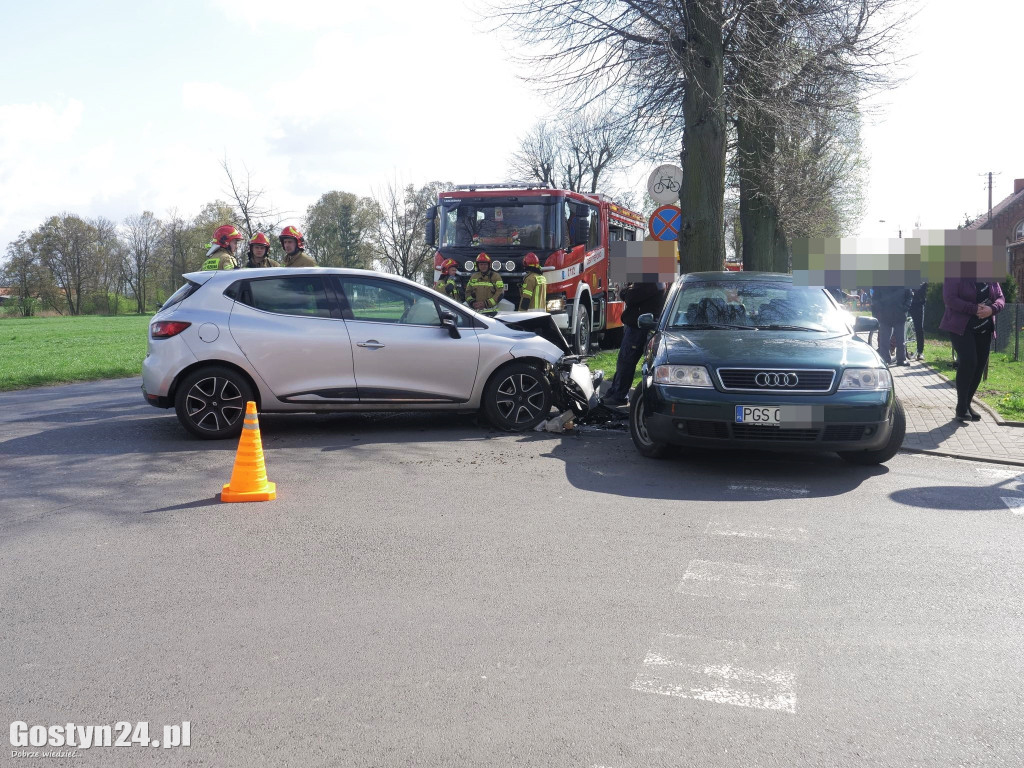 Zderzenie na ul. Nadstawek w Pępowie