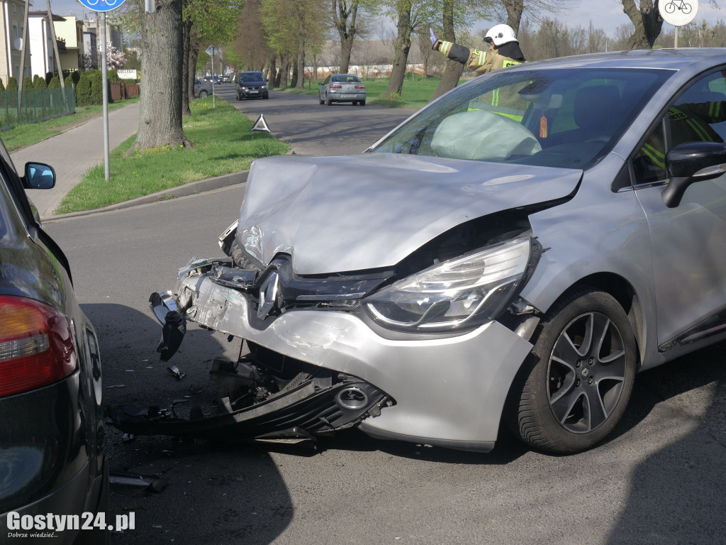 Zderzenie na ul. Nadstawek w Pępowie