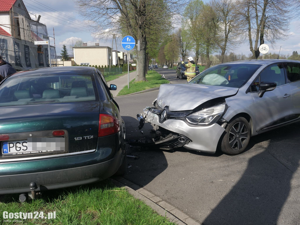 Zderzenie na ul. Nadstawek w Pępowie