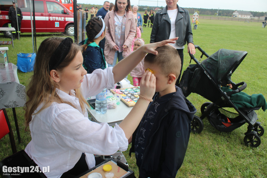 Impreza charytatywna na dzięczyńskim kompleksie