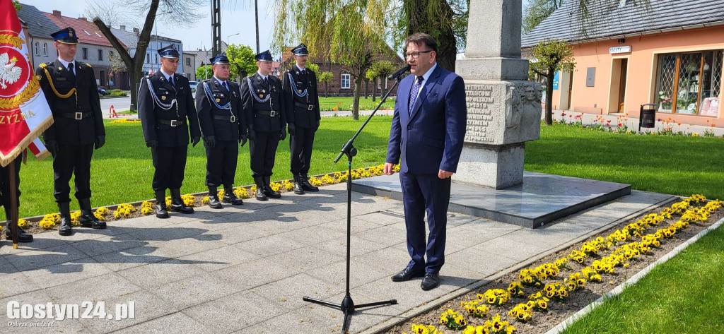 Uroczystości nadania sztandaru dla OSP w Pępowie