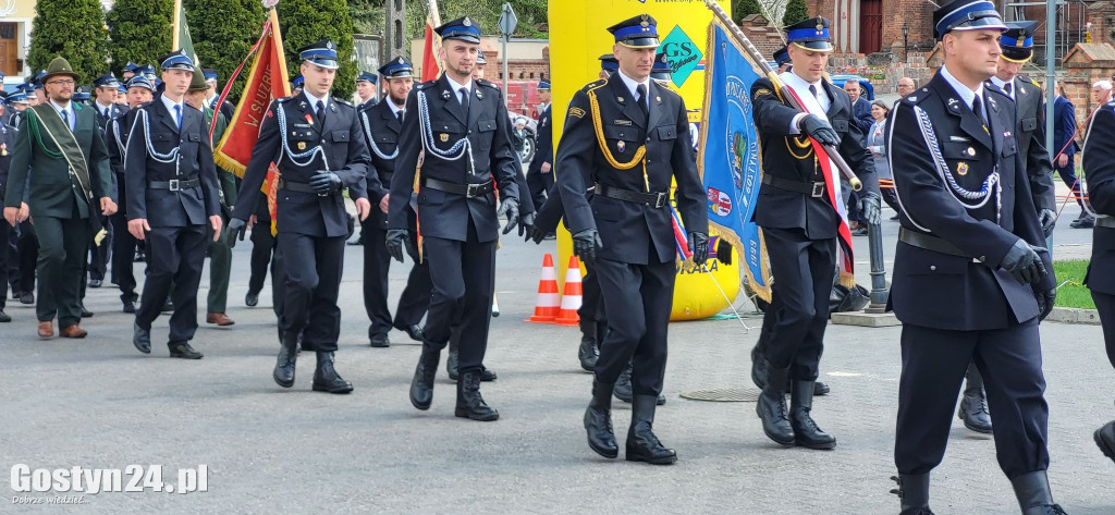 Uroczystości nadania sztandaru dla OSP w Pępowie