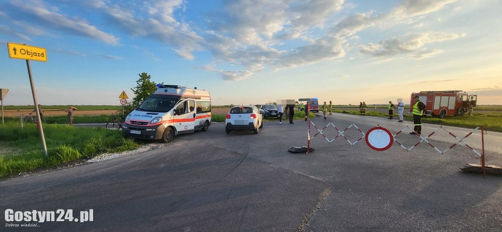 Wypadek na trasie wyścigu kolarskiego