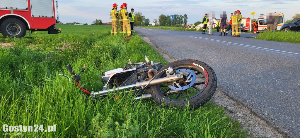 Wypadek na trasie wyścigu kolarskiego