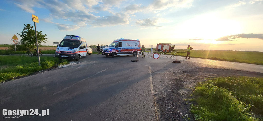 Wypadek na trasie wyścigu kolarskiego