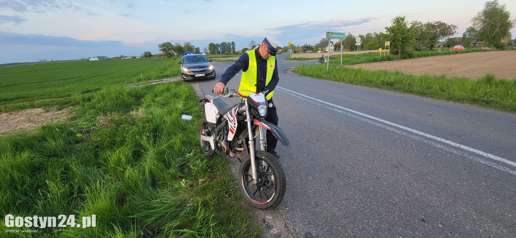Wypadek na trasie wyścigu kolarskiego
