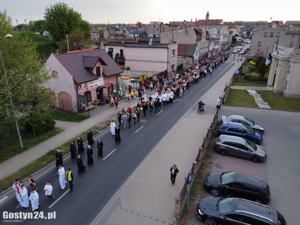 Pierwsza w tym roku procesja fatimska ulicami Gostynia