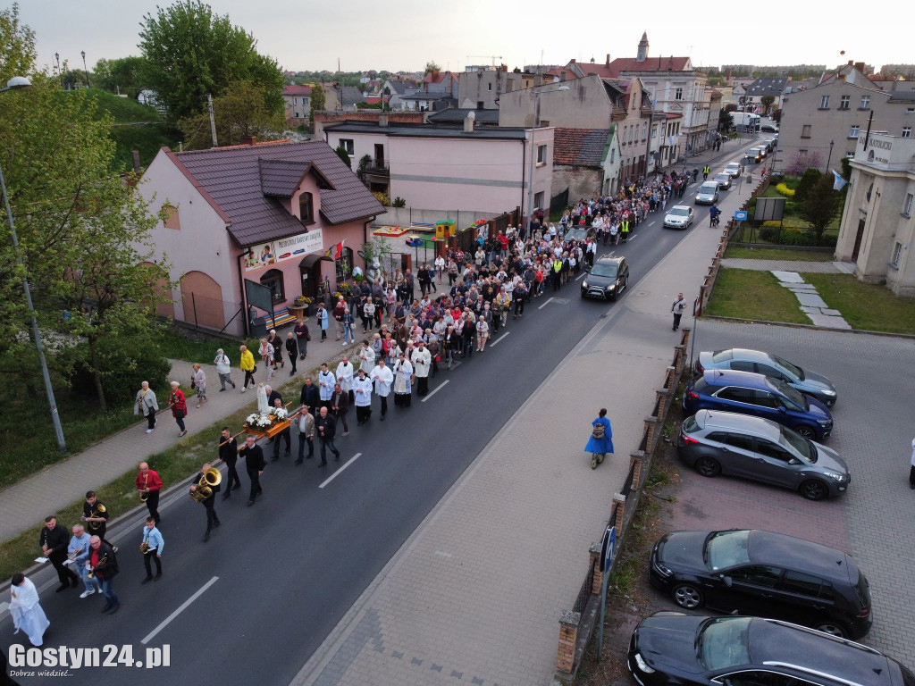 Pierwsza w tym roku procesja fatimska ulicami Gostynia