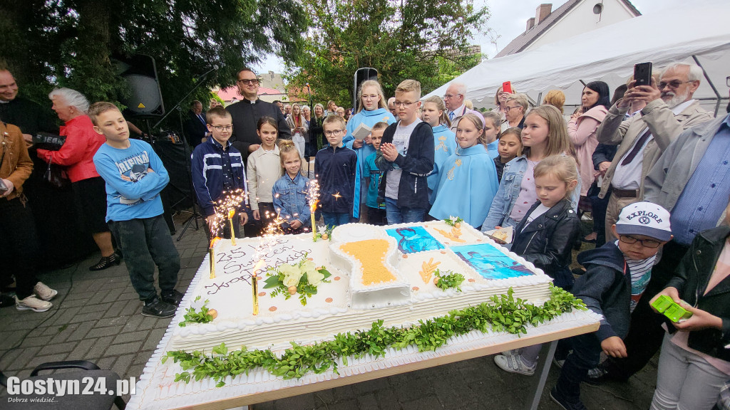 Ks. Krzysztof Szymandera świętuje 25-lecia kapłaństwa
