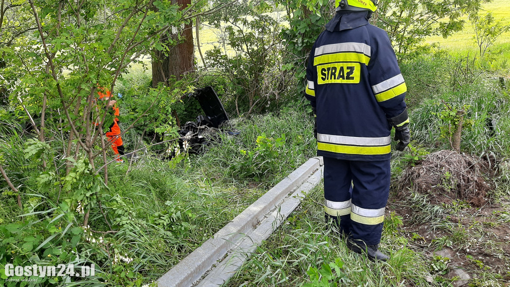 Wypadek BMW, którym kierował 18-latek