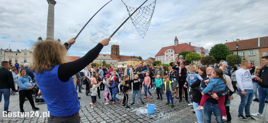 Kolorowo, ciepło i rodzinnie na rynku w Gostyniu