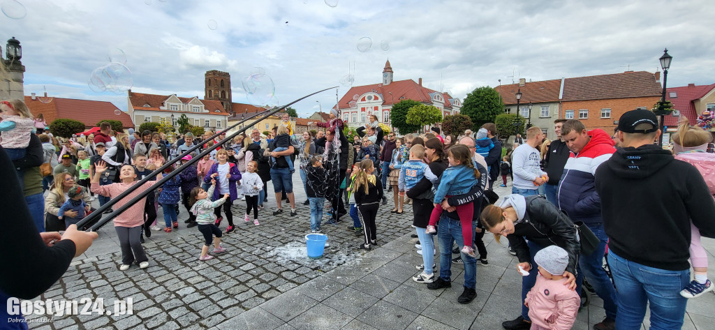 Kolorowo, ciepło i rodzinnie na rynku w Gostyniu