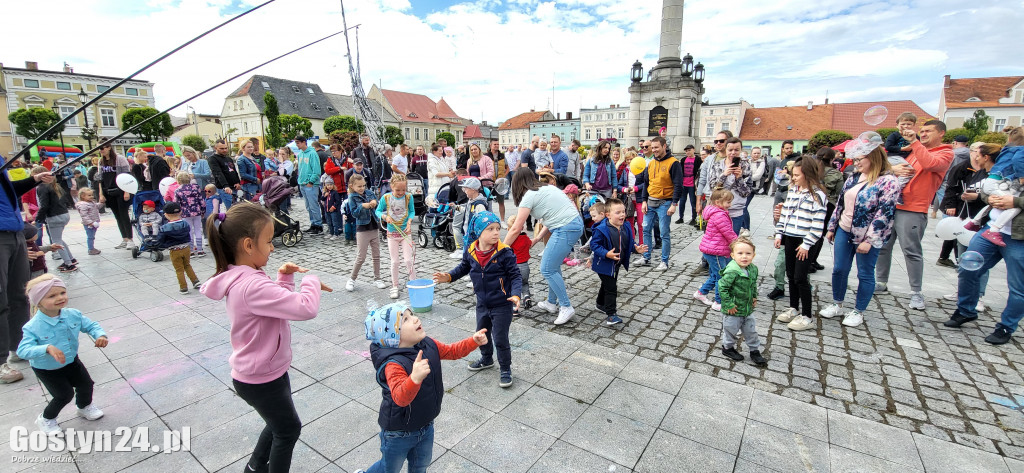 Kolorowo, ciepło i rodzinnie na rynku w Gostyniu