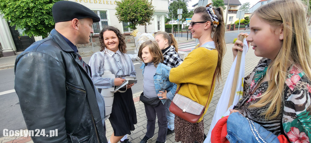Gra Miejska w Poniecu i absurdy PRL-u
