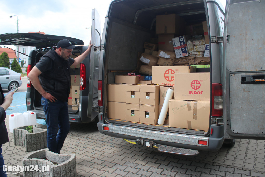 Kolejny transport pomocy humanitarnej z Gostynia  wyjechał do Ukrainy