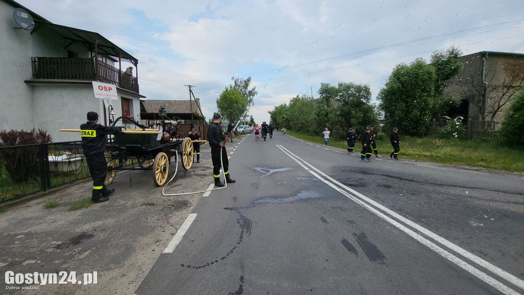 Biegnie 300 km dla Zuzi, z petycją do prezydenta