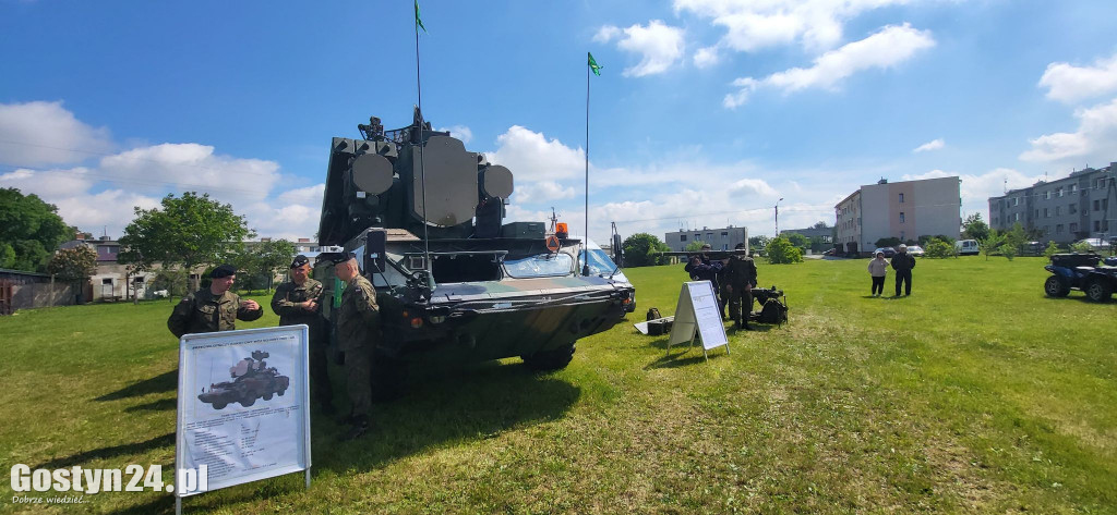 Dzień Dziecka z policją, strażakami , żołnierzami i ratownikami...