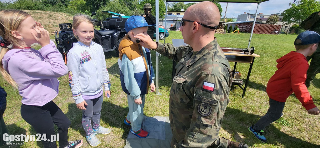 Dzień Dziecka z policją, strażakami , żołnierzami i ratownikami...