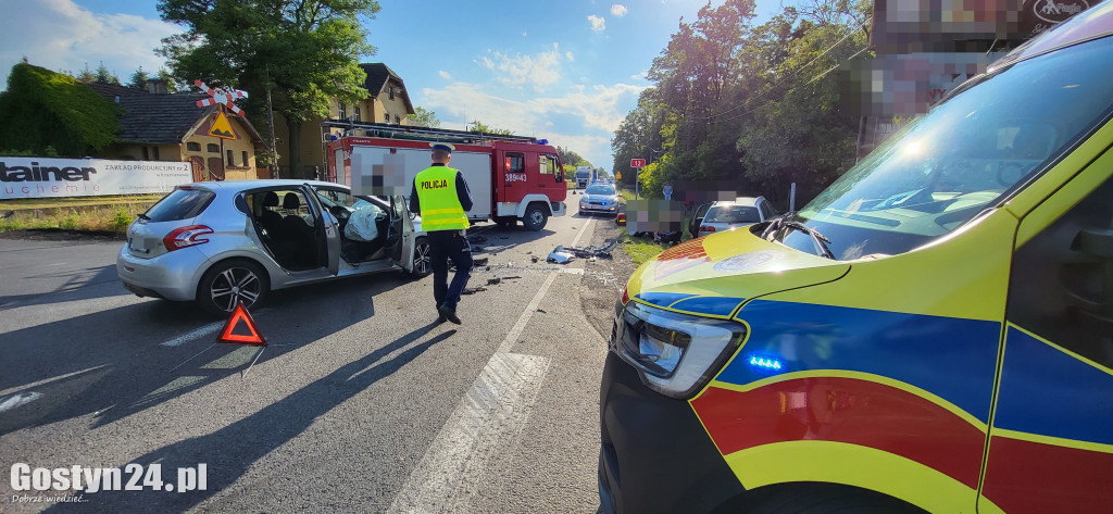 Wypadek na DK12 w Krzemieniewie. Na pomoc wezwano LPR