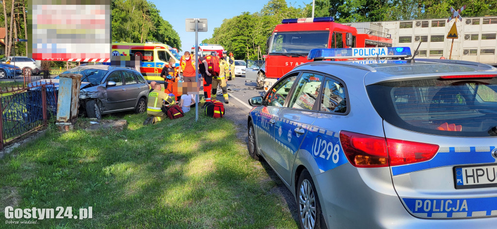 Wypadek na DK12 w Krzemieniewie. Na pomoc wezwano LPR