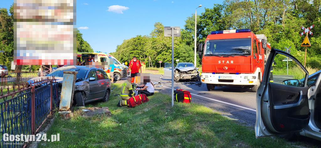 Wypadek na DK12 w Krzemieniewie. Na pomoc wezwano LPR