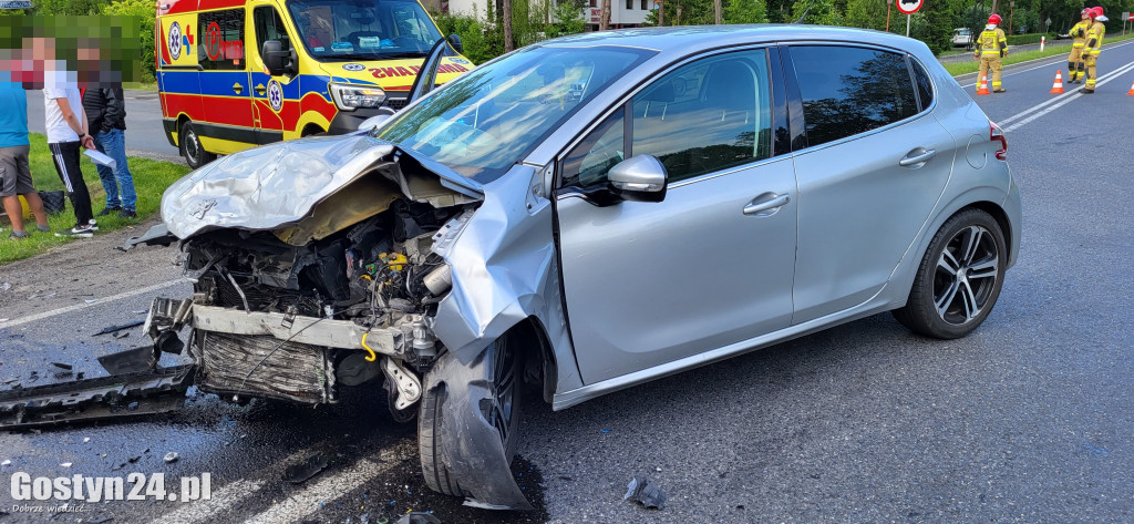 Wypadek na DK12 w Krzemieniewie. Na pomoc wezwano LPR