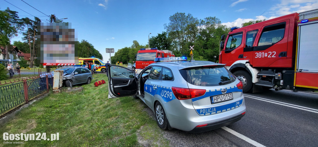 Wypadek na DK12 w Krzemieniewie. Na pomoc wezwano LPR