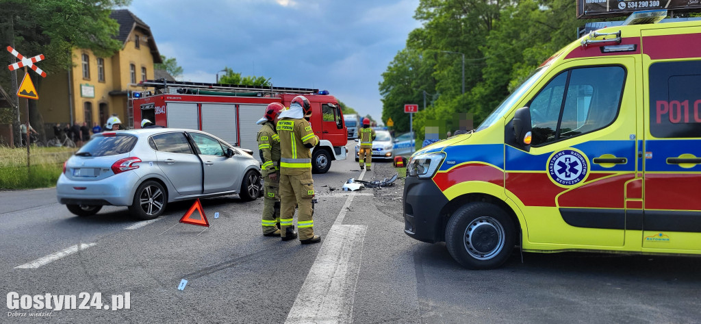 Wypadek na DK12 w Krzemieniewie. Na pomoc wezwano LPR