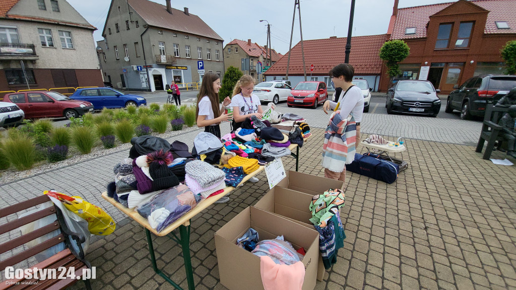 Kiermasz pełen dodatków i ubrań w Piaskach. Dla Zuzi