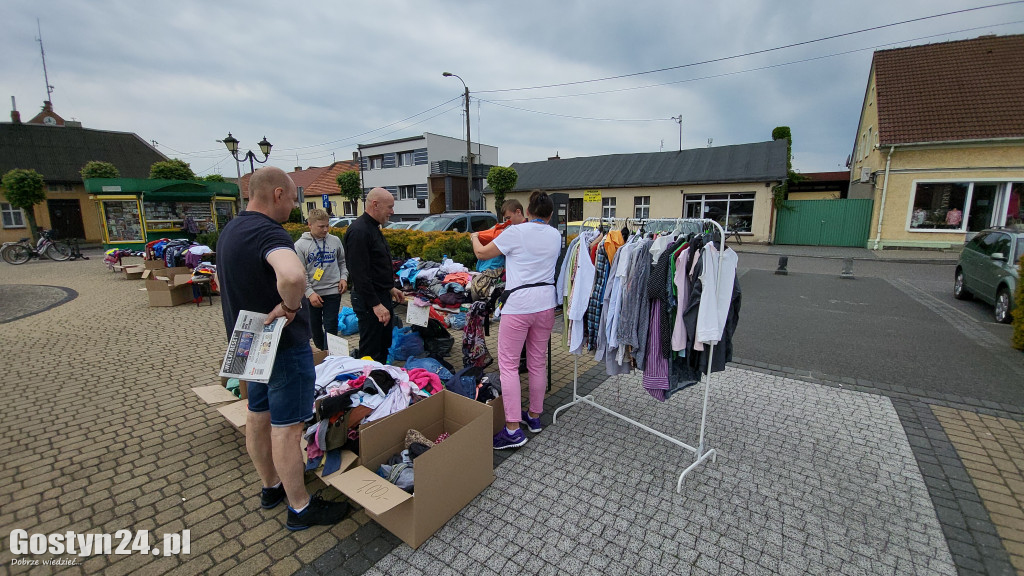 Kiermasz pełen dodatków i ubrań w Piaskach. Dla Zuzi