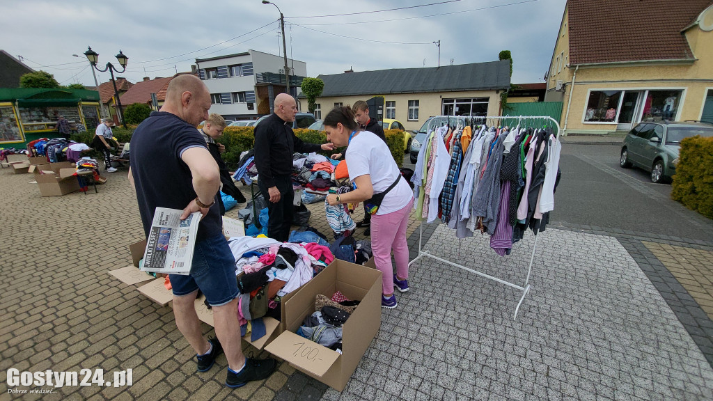 Kiermasz pełen dodatków i ubrań w Piaskach. Dla Zuzi