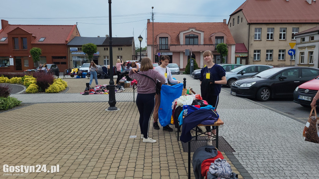 Kiermasz pełen dodatków i ubrań w Piaskach. Dla Zuzi