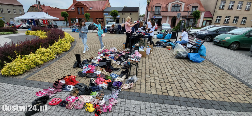 Kiermasz pełen dodatków i ubrań w Piaskach. Dla Zuzi