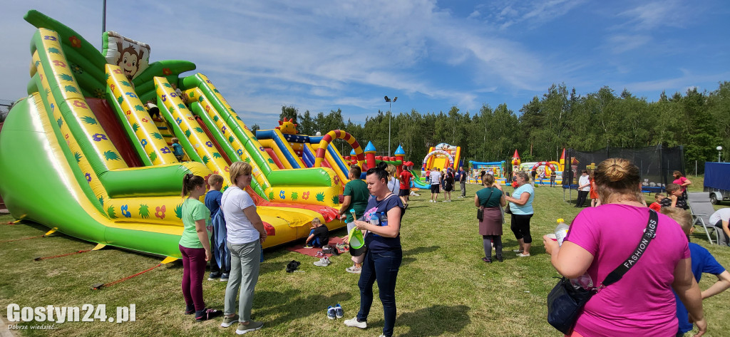 Dzień Dziecka w Piaskach i festyn dla Zuzi w SP 5 Gostyń