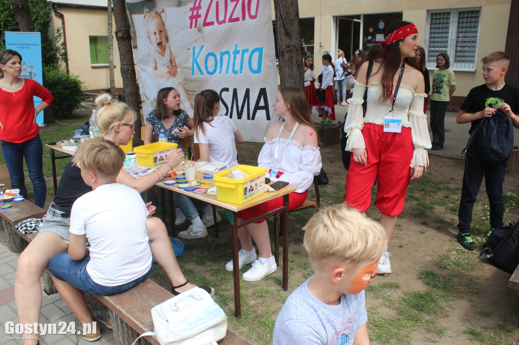 Dzień Dziecka w Piaskach i festyn dla Zuzi w SP 5 Gostyń