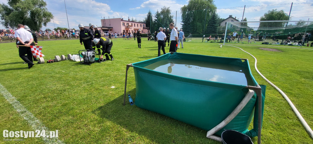 Zawody sportowo - pożarnicze w Poniecu