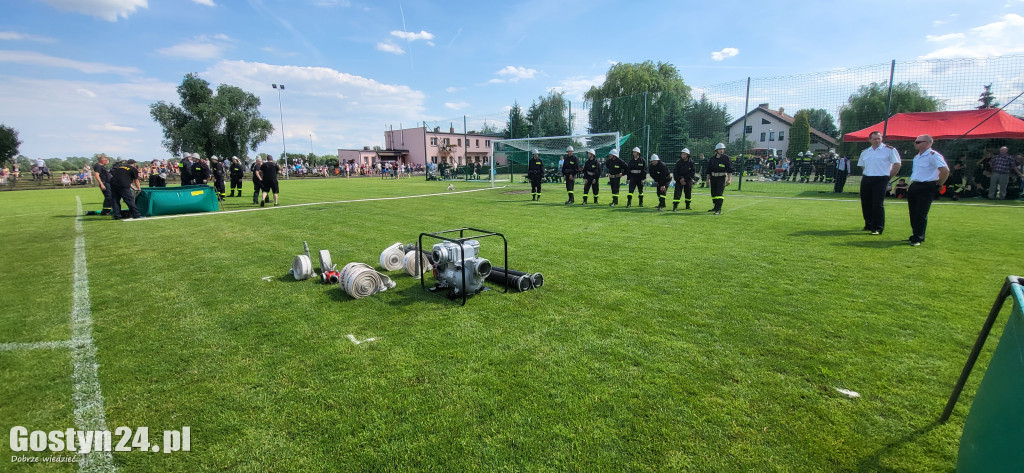 Zawody sportowo - pożarnicze w Poniecu