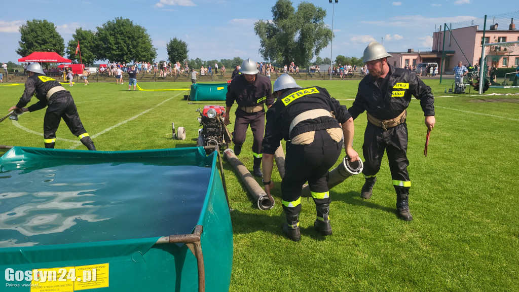 Zawody sportowo - pożarnicze w Poniecu