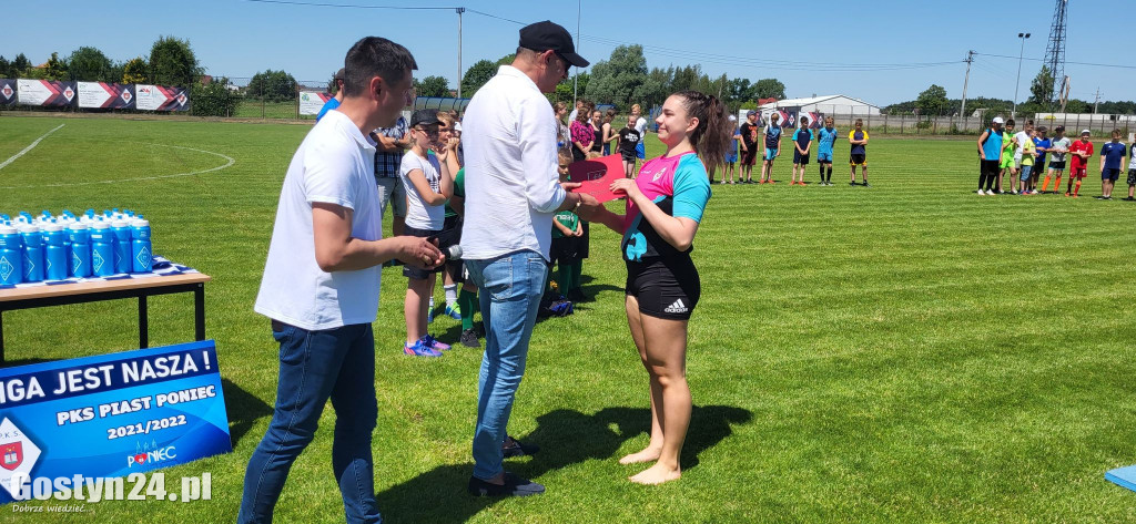 Klubowy piknik sportowy zawodników Piasta Poniec