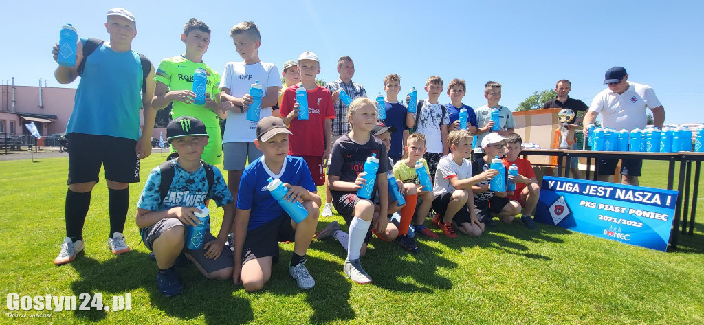 Klubowy piknik sportowy zawodników Piasta Poniec