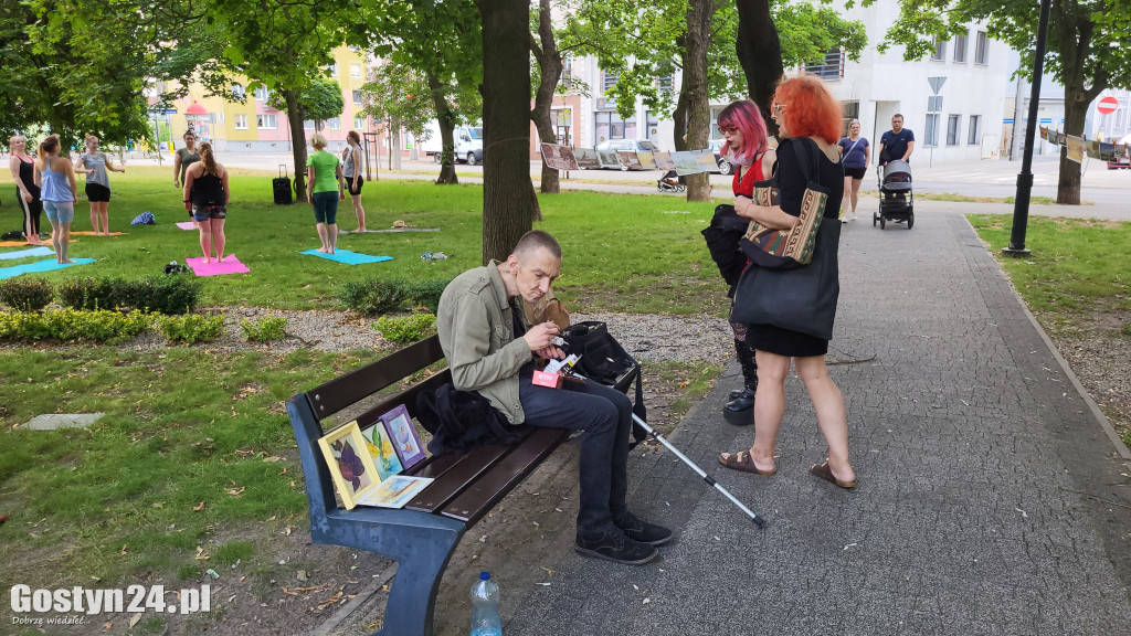 Kulturalny piknik w gostyńskich plantach