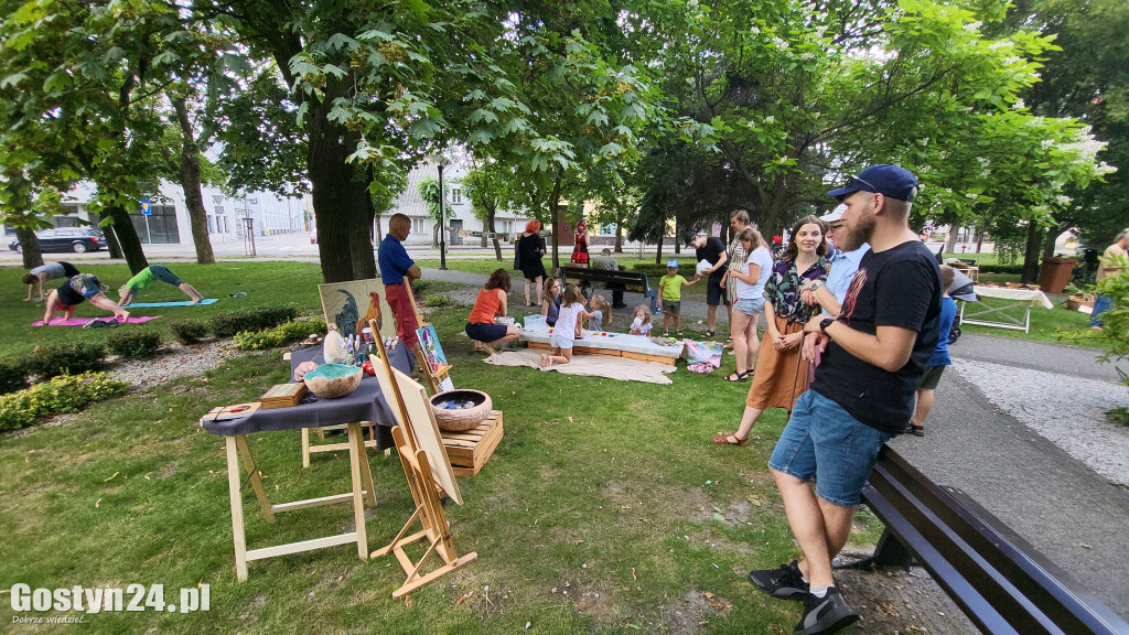 Kulturalny piknik w gostyńskich plantach