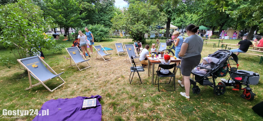 Kulturalny piknik w gostyńskich plantach