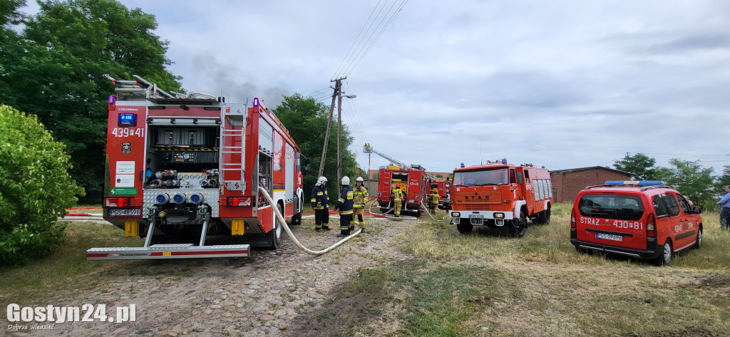 Ogromny pożar w Drzęczewie Drugim