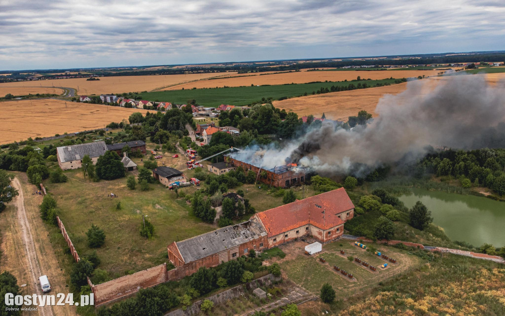 Ogromny pożar w Drzęczewie Drugim